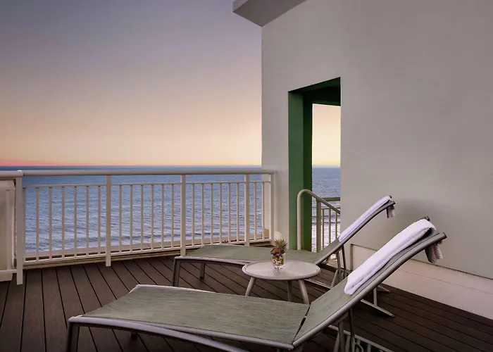 Hilton Ocean Oceanfront 4*